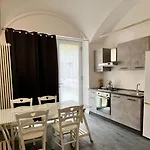 Meschihouse - Liberty 25 Apartment Lecco