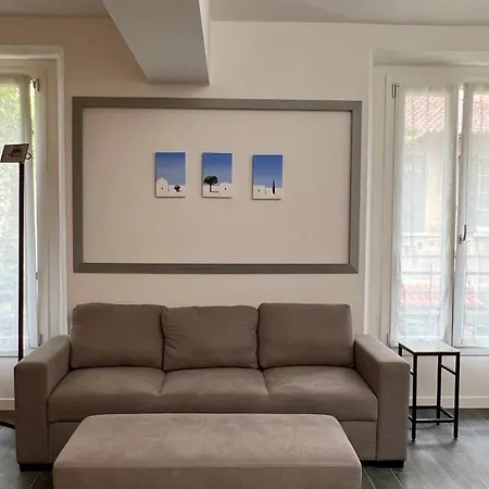 Meschihouse - Liberty 25 Apartman Lecco