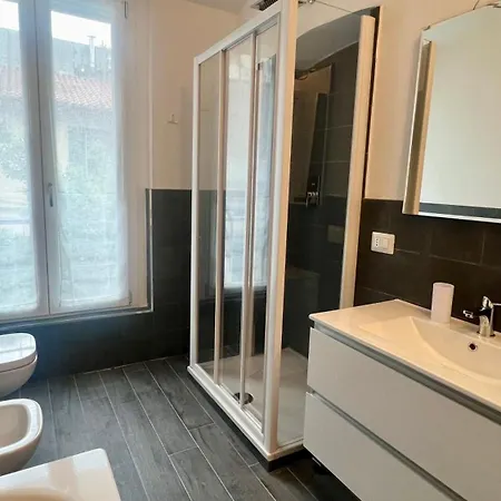 Meschihouse - Liberty 25